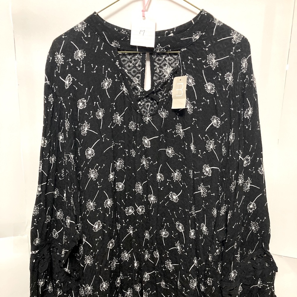 Black/White Dandelion Print Blouse